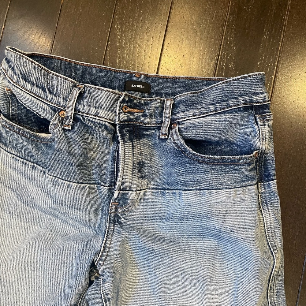 Express two tone destructed flare jeans size 6 - Picture 9 of 12